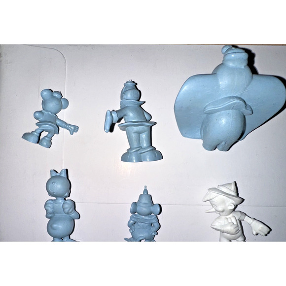 LOT Vintage Marx Disney Dumbo TV Playhouse w 2-Story House & Pinocchio FREE SHIP - Picture 4 of 12